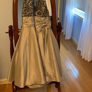JS Boutique formal dress